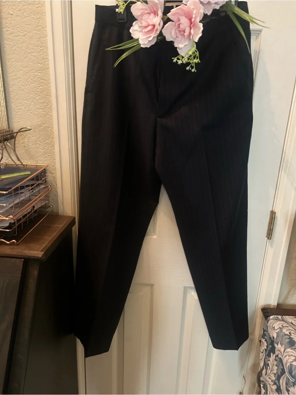 Banana Republic Modern suit - navy with Brown Pinstripes size 38S/ pants 32X30.